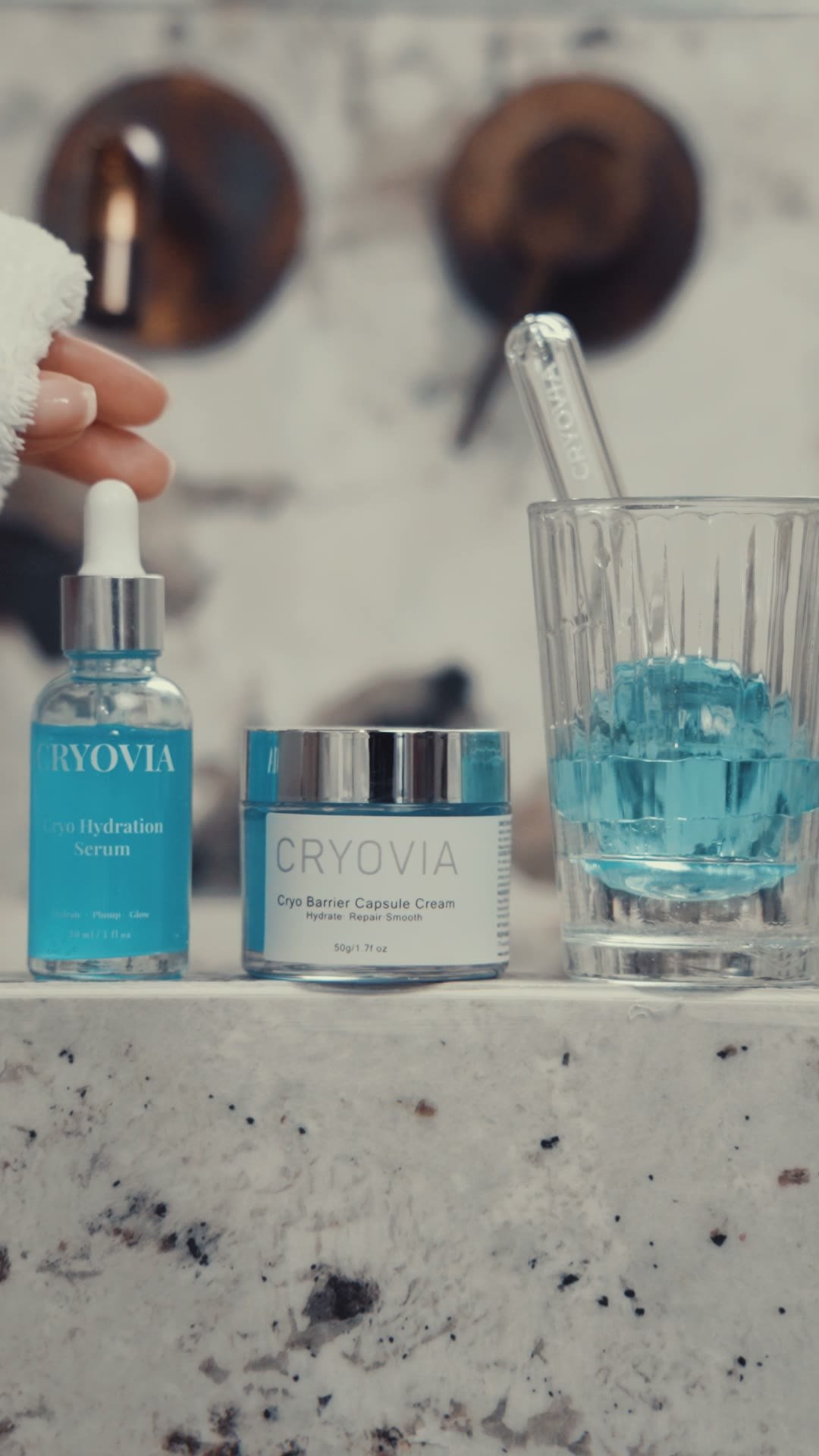 Cryovia — Format vertical